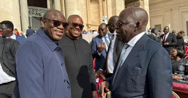 Tinubu, Fayemi and Obi exchanging pleasantries at the VaticaniI